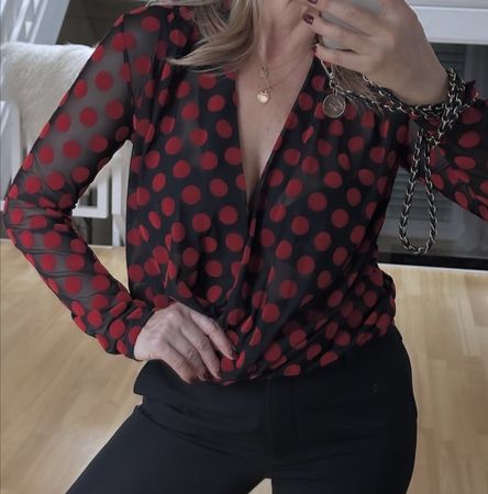 Zara Bluse, schwarz, rot gepunktet, Gr. M, Top Zustand!