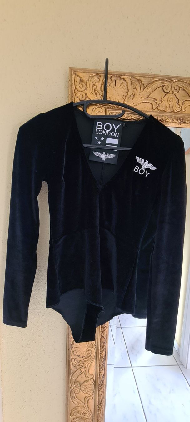 Top: Body Boy London – Usato da Allschwil venduto da Virgo