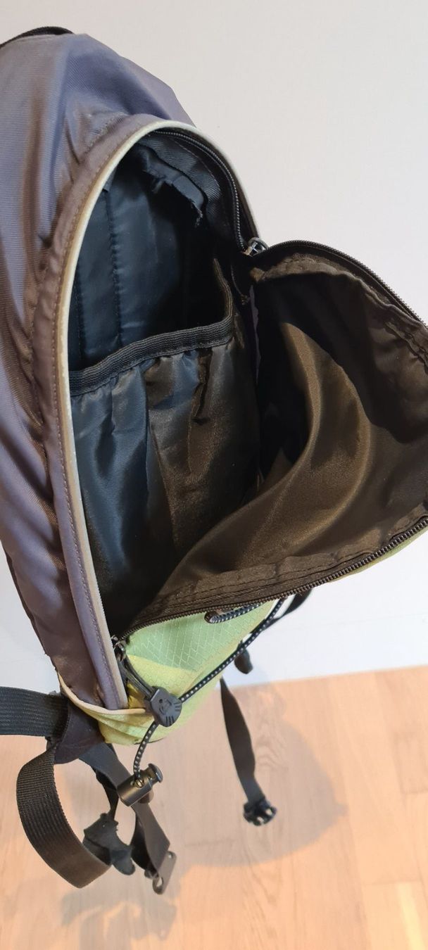 Zaini: Rucksack mit integriertem Regenschutz – Usato da Islikon venduto da EFH651 2
