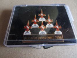 PATROUILLE SUISSE TEAM 1996 PIN SET IN EINER BOX LIMITIERT