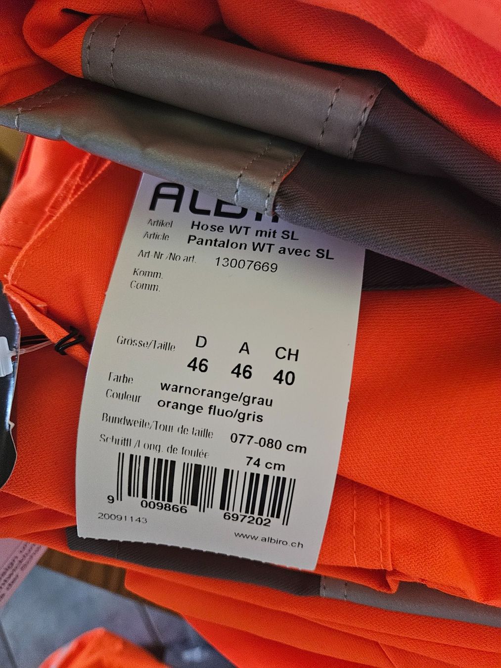 Pantaloni: Sicherheitshose Warnhose Arbeitshose – Usato da Sisikon venduto da bryke 4
