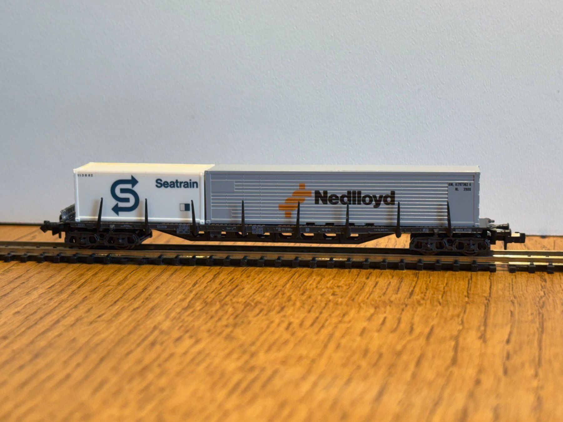 Modellini di ferrovie: L2421: Containerwagen (Spur N) – Usato da Birsfelden venduto da Birs_25 2