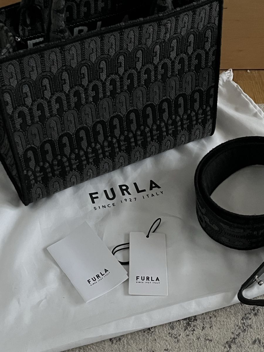 Borse da donna: Furla Opportunity Tote S – Nuovo (secondo la descrizione) da St. Gallen venduto da sch_th5c 7