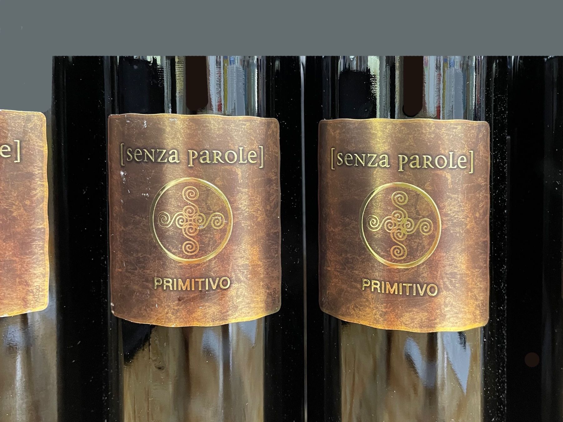 Vins: 🟢   12 Fl. Senza Parole, Primitivo – Neuf (Voir description) à Zürich par trashtussi 1