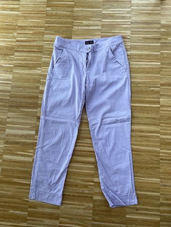 Stylish Armani Jeans - lilac, size S, Capris, Summer Ready!