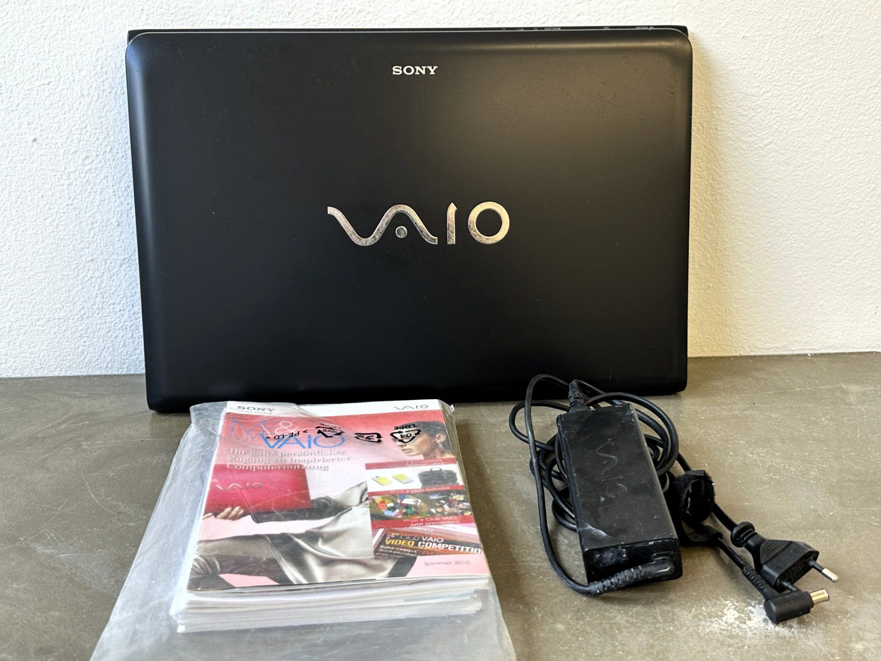 Vaio Portables: SONY, VAIO, Personal Computer, Model SVE171C11M, orgi. Kabel – D'occasion à Zürich par alocinnovregnes 5