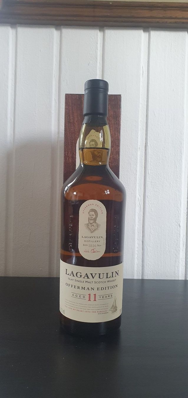Lagavulin Bevande alcoliche: Lagavulin 11y Offerman Edition (No1) – Nuovo e nell'imballaggio originale da Langnau am Albis venduto da jer_pm72 1