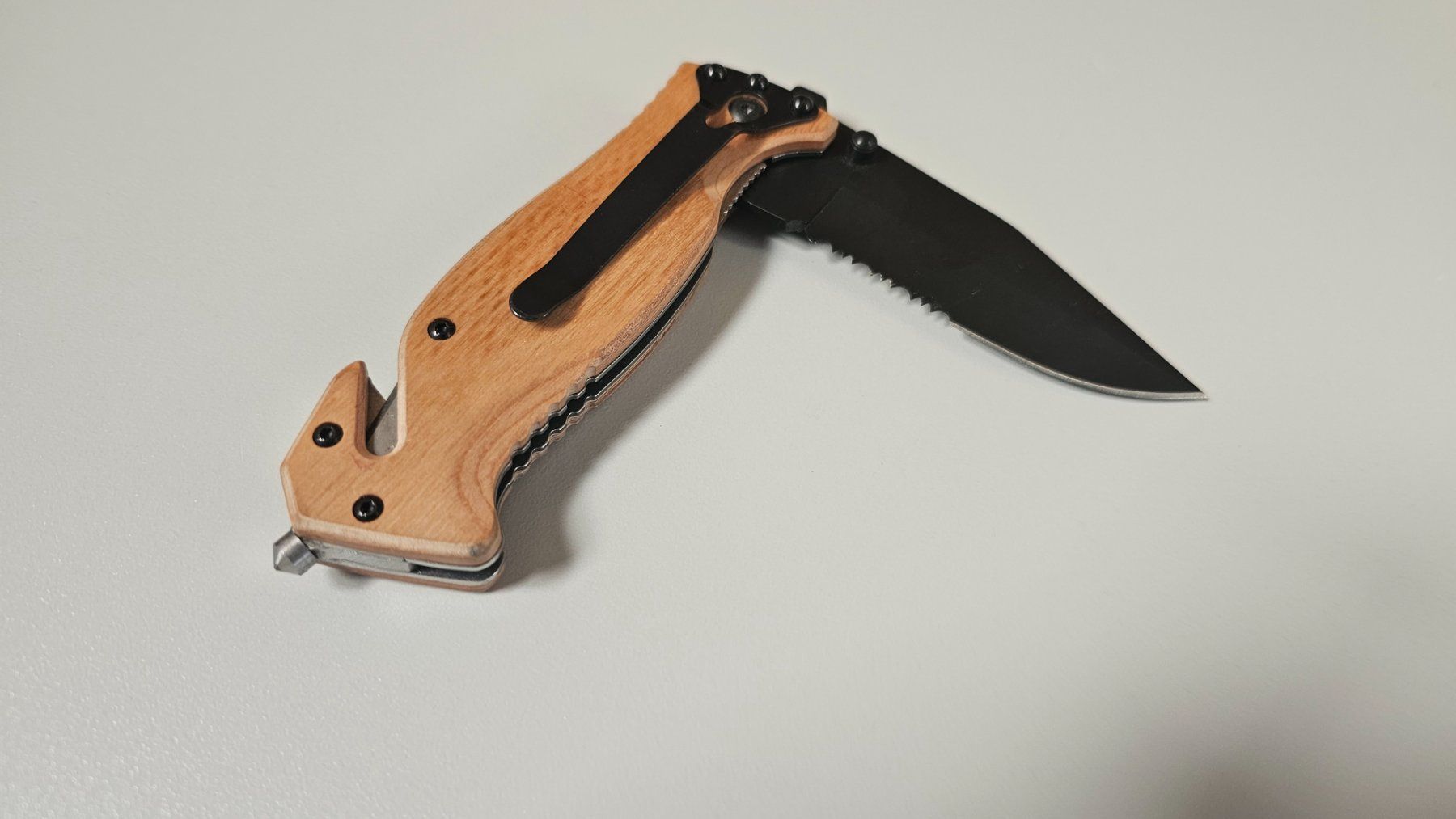 Accessori: Klappmesser mit Holgriff und Gurtschneider – Nuovo e nell'imballaggio originale da Koppigen venduto da Bracher_Mail-House 2