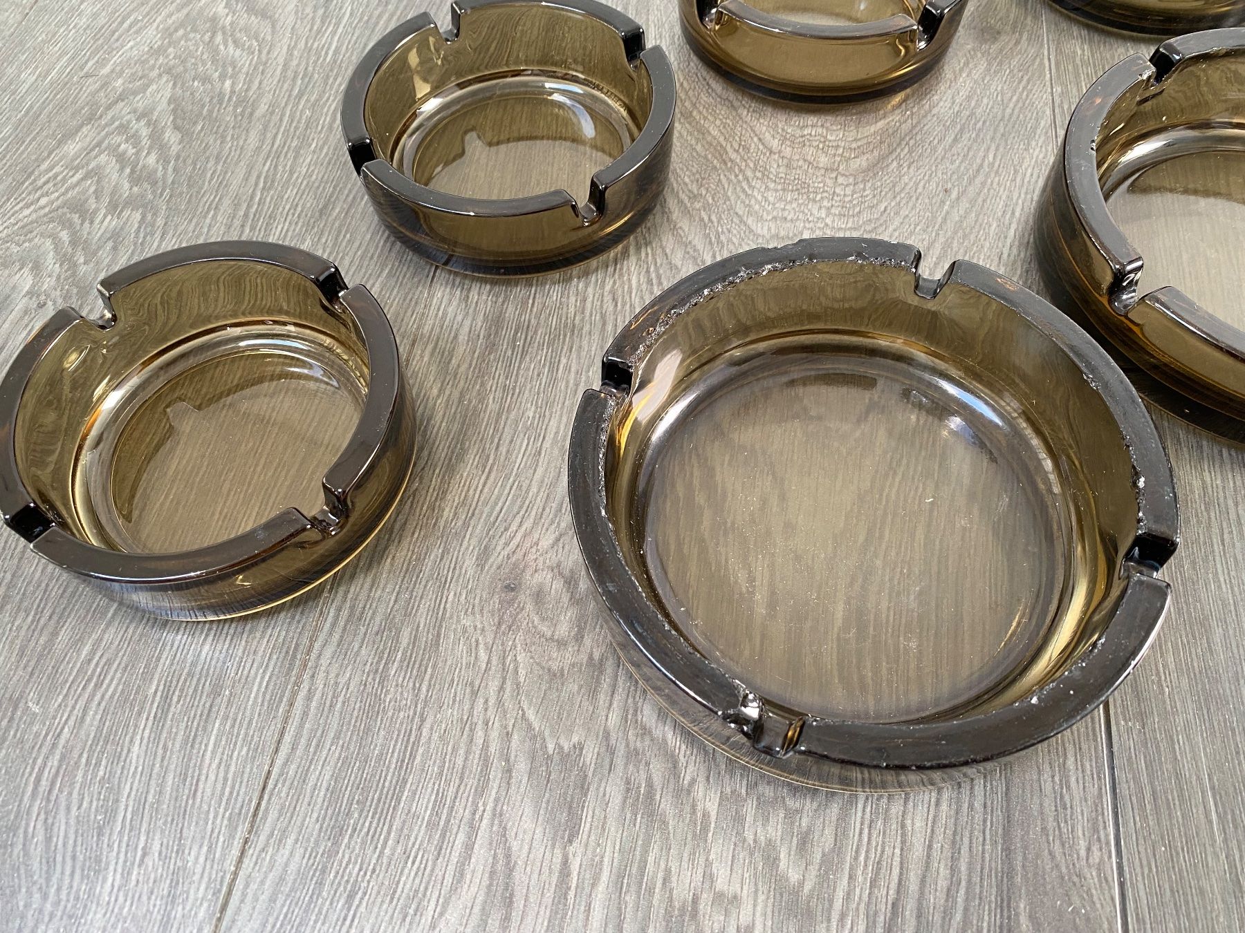 Portacenere: 13 braune Aschenbecher aus Glas – Usato da Hägglingen venduto da Karin0802 4