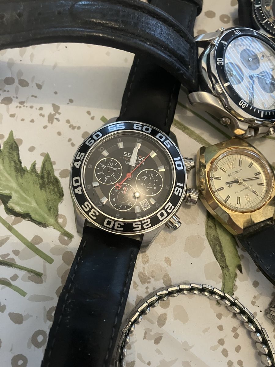 Orologi: Lot de montres mixtes  – Difettoso da Fribourg venduto da Snoopy-Mousi 1