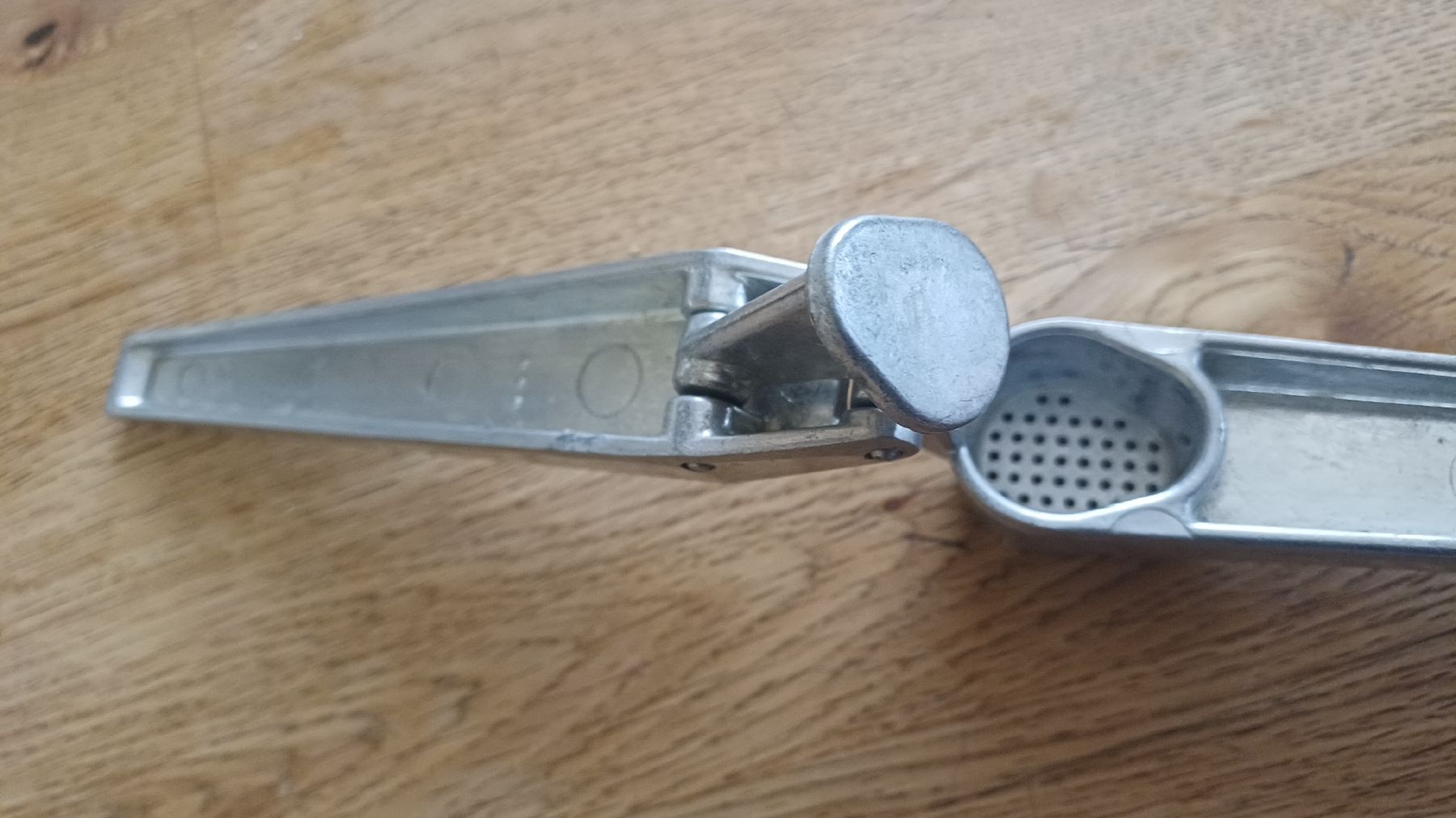 Elettrodomestici da cucina: Knoblachpresse SUSI  – Usato da Flawil venduto da Naphtali 1