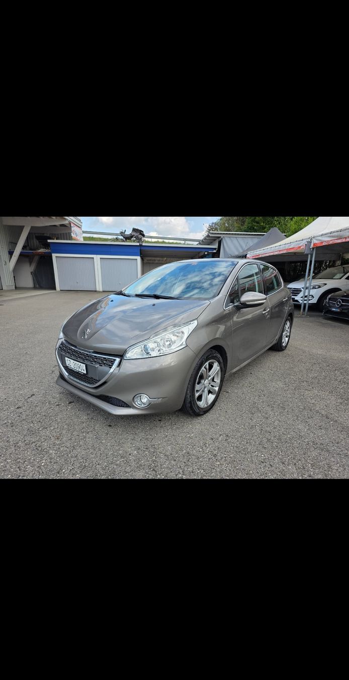 Peugeot Automobili: Peugeot 208 diesel 1.6 – Usato da Fribourg venduto da cbu_q7ck