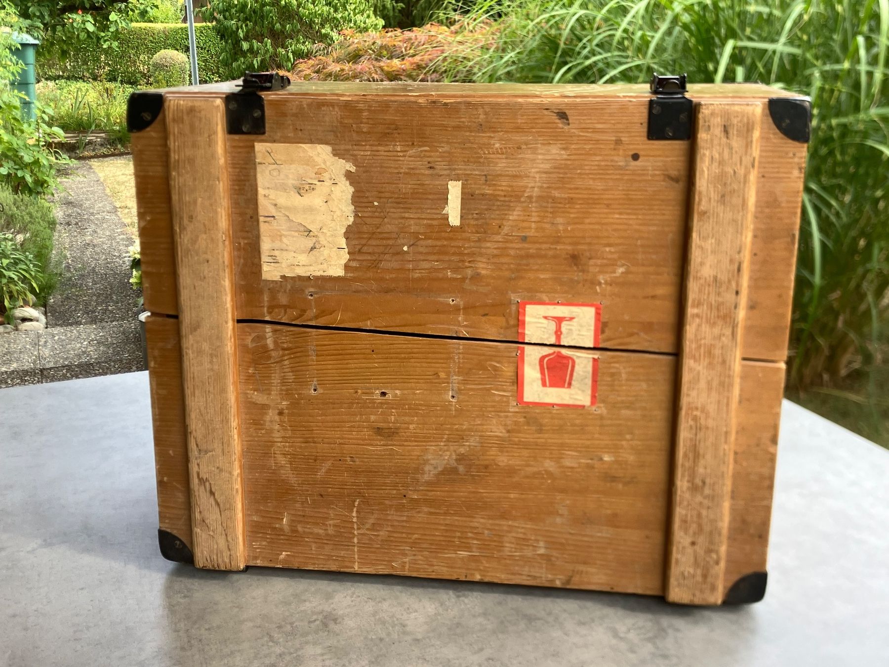 Transportkisten: Holzkiste mit Griffen – Gebraucht aus Lyss von Punktum01 3
