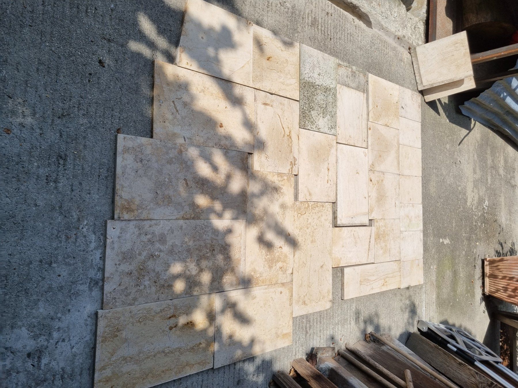 Rivestimenti per pavimenti: Gebrauchte Jura-Kalksteinplatten, ca. 3 m2 – Usato da Fürstenaubruck venduto da PizBeverin2018 2