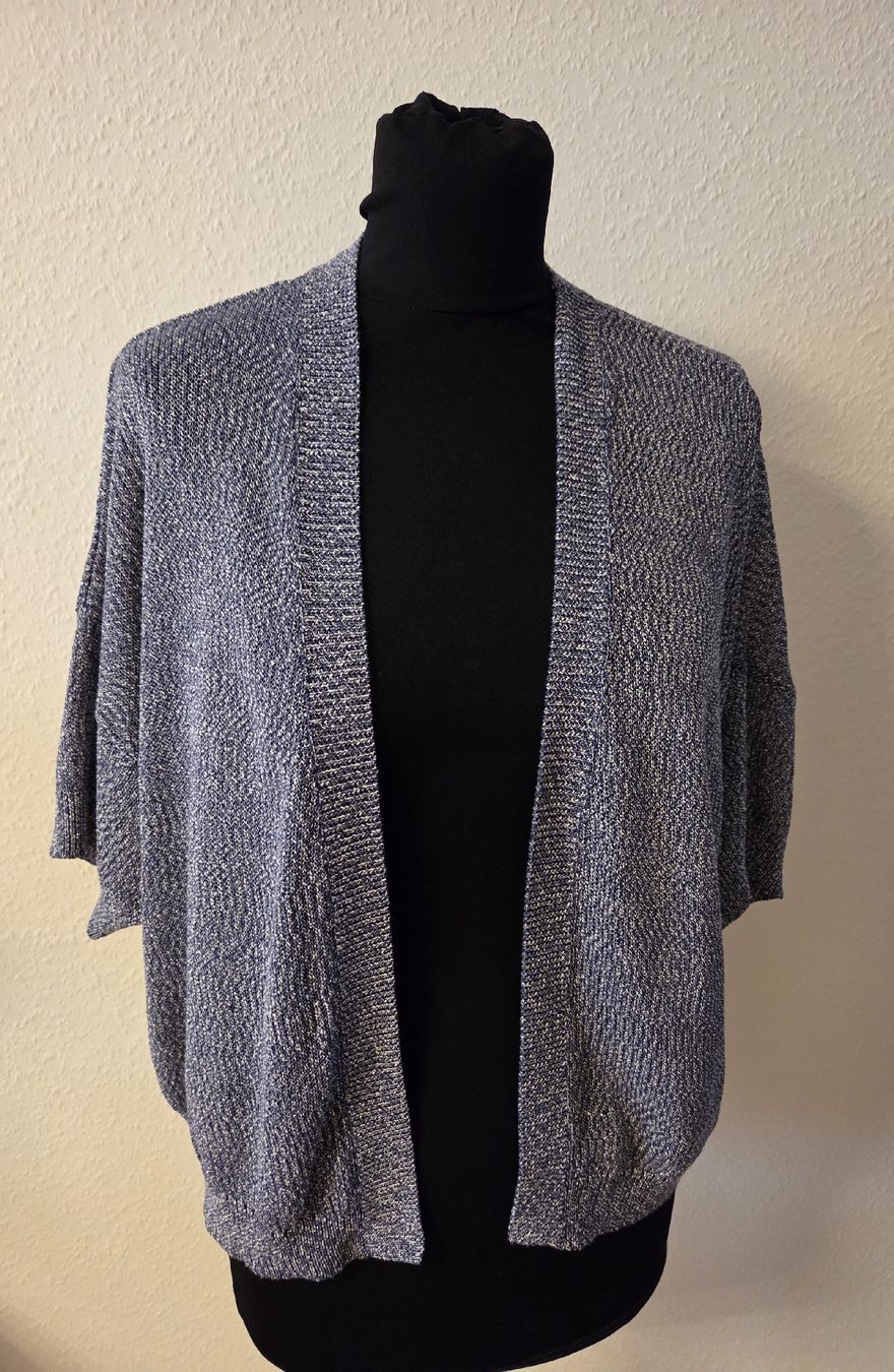 Giacche: Strickjacke in Blau/Grau, Gr. M – Nuovo (secondo la descrizione) da Lupfig venduto da olivenbaeumli