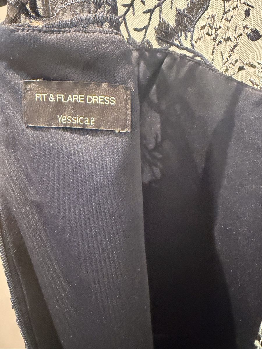C&A Kleider: Elegantes Kleid – Neu (gemäss Beschreibung) aus Wohlen AG von NLB-96 2