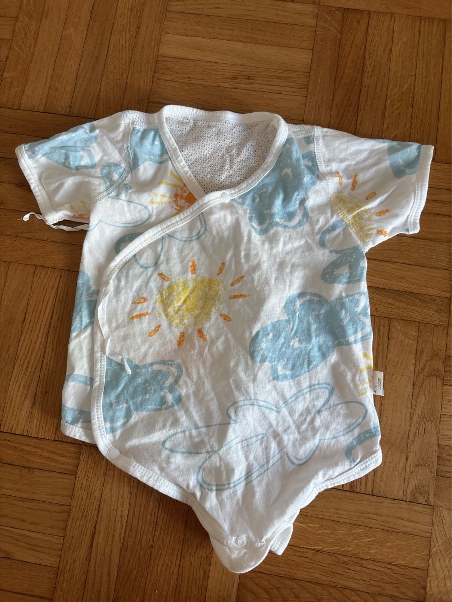 Lotti & Set di vestiti: Body bébé manches courtes – Nuovo (secondo la descrizione) da Ecublens VD venduto da Alan2026