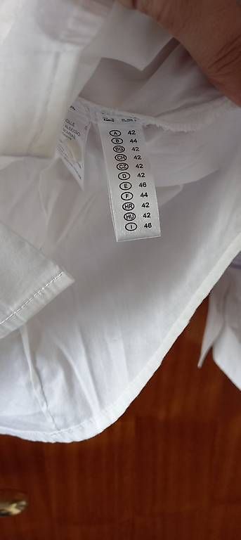 Lots de vêtements: 2 Blusen Gr 42 – D'occasion à Zürich par Philly76 1