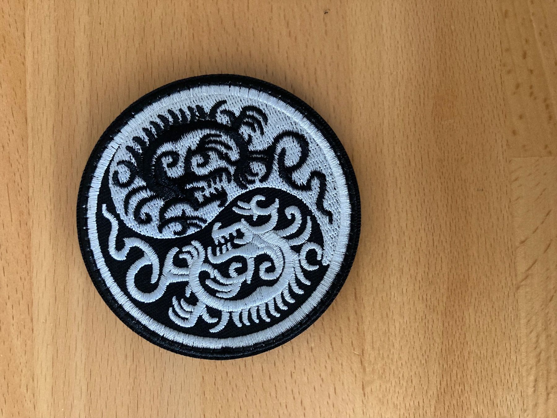 Toppe: Black Dragon Yin Yang  Patch mit  Klettverschluss Aufnäher – Nuovo (secondo la descrizione) da Horn venduto da abutre72