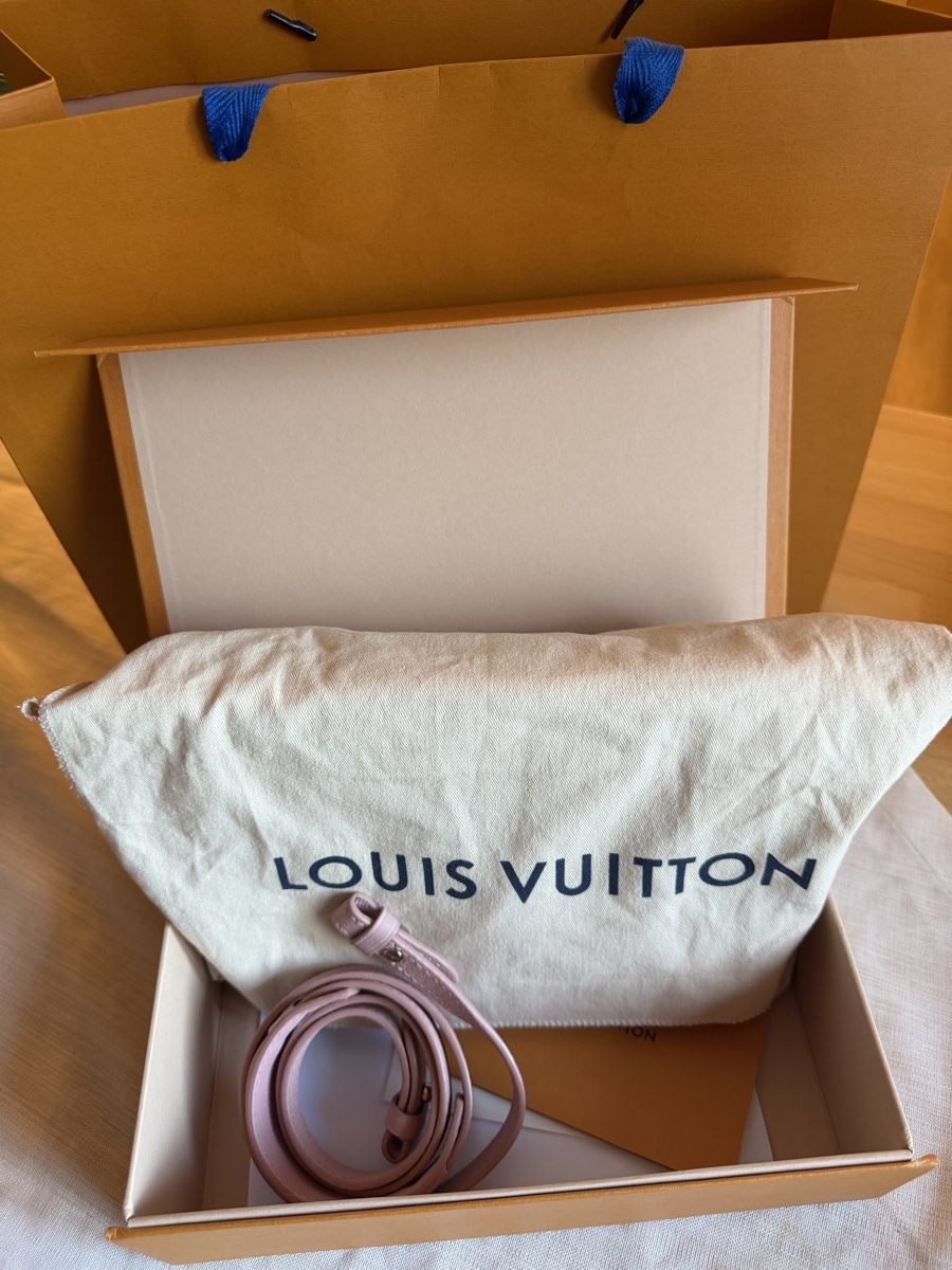 Louis Vuitton Taschen für Damen: Louis Vuitton Lockme II BB Full Set – Neu (gemäss Beschreibung) aus Bern von AndrewHM 8