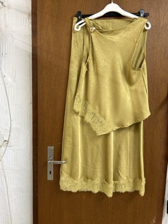 Schickes Satin -Set mit Spitze, Gr. M, Sommer-Look