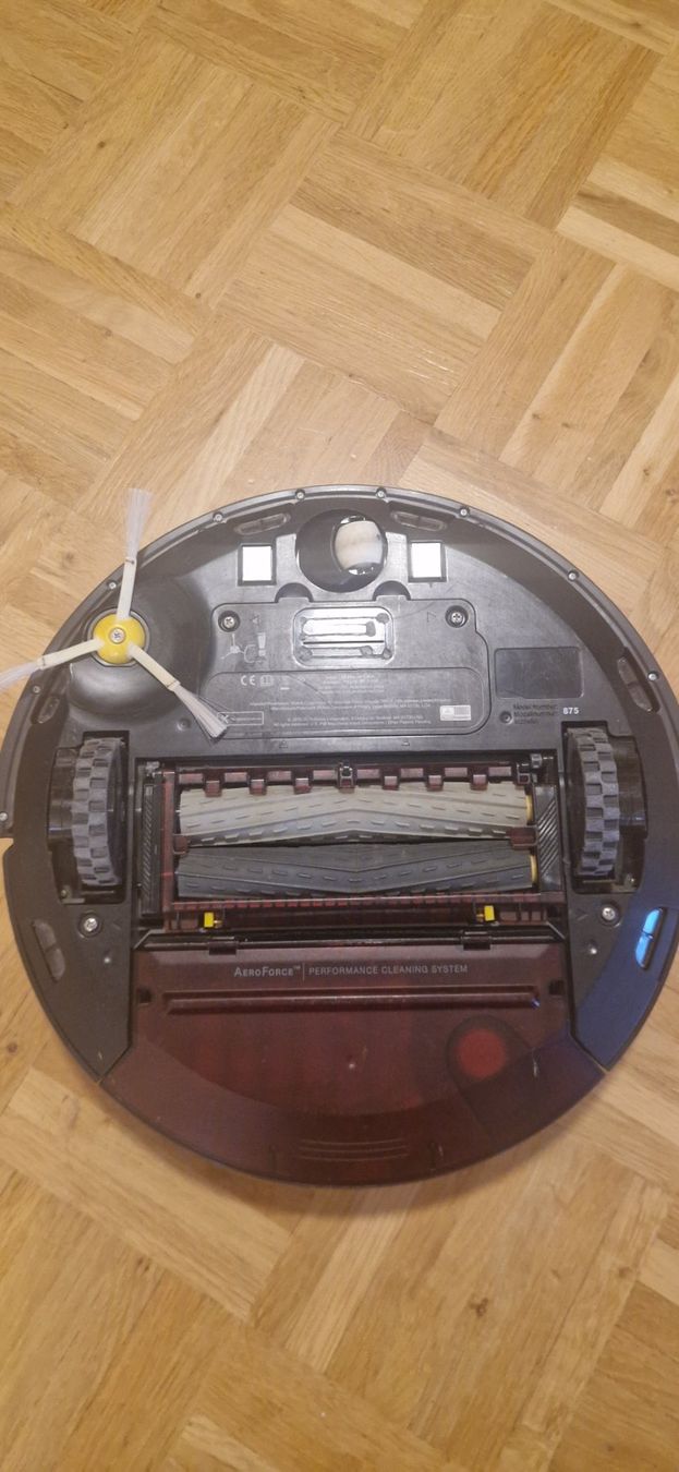 Irobot Aspirapolveri & Accessori: Saugroboter iRobot Roomba mit Ladestation gebraucht – Usato da Schönengrund venduto da Tomas_1 2