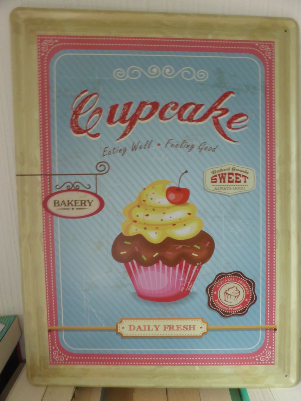 Insegne: Plaque métal décor CUPCAKE DE 2023 – Usato da Porrentruy venduto da Kim017 7