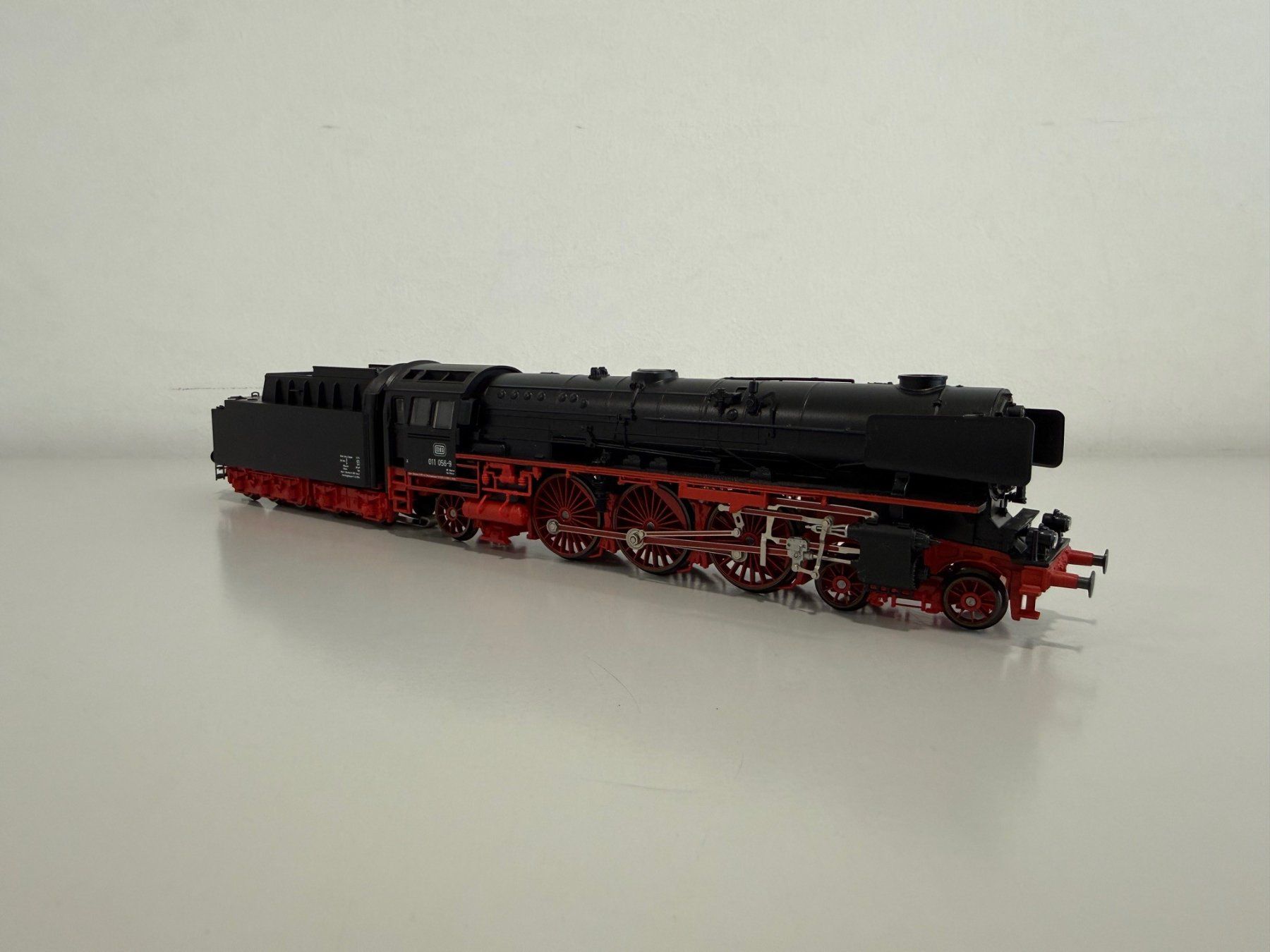 Märklin Modelleisenbahnen: Dampflokomotive BR 011 der DB – Neu (gemäss Beschreibung) aus Oftringen von Pgi 2