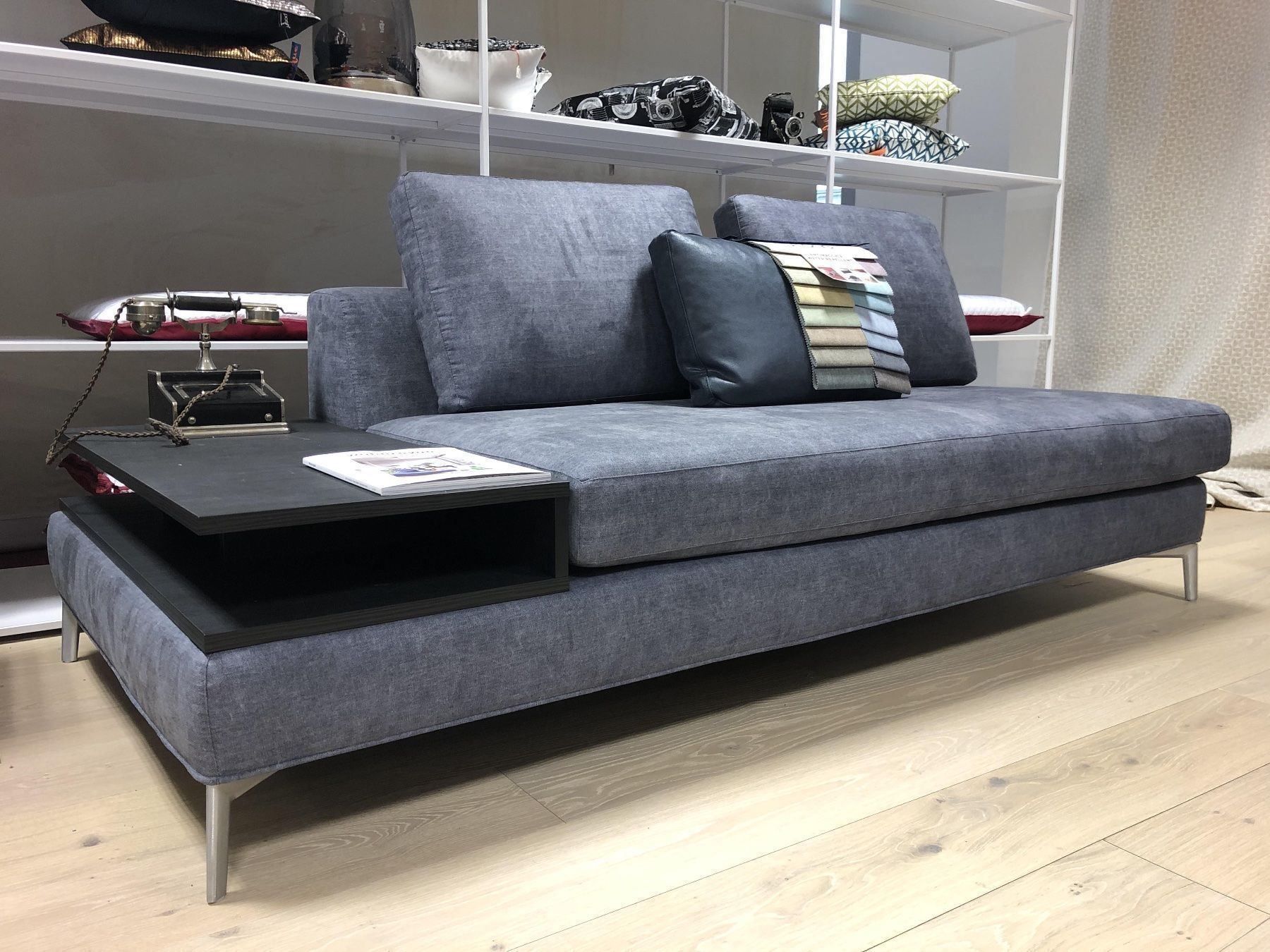 Divani: Polstersofa Samoa mit Couchtisch – Nuovo (secondo la descrizione) da Küssnacht am Rigi venduto da domusinterior