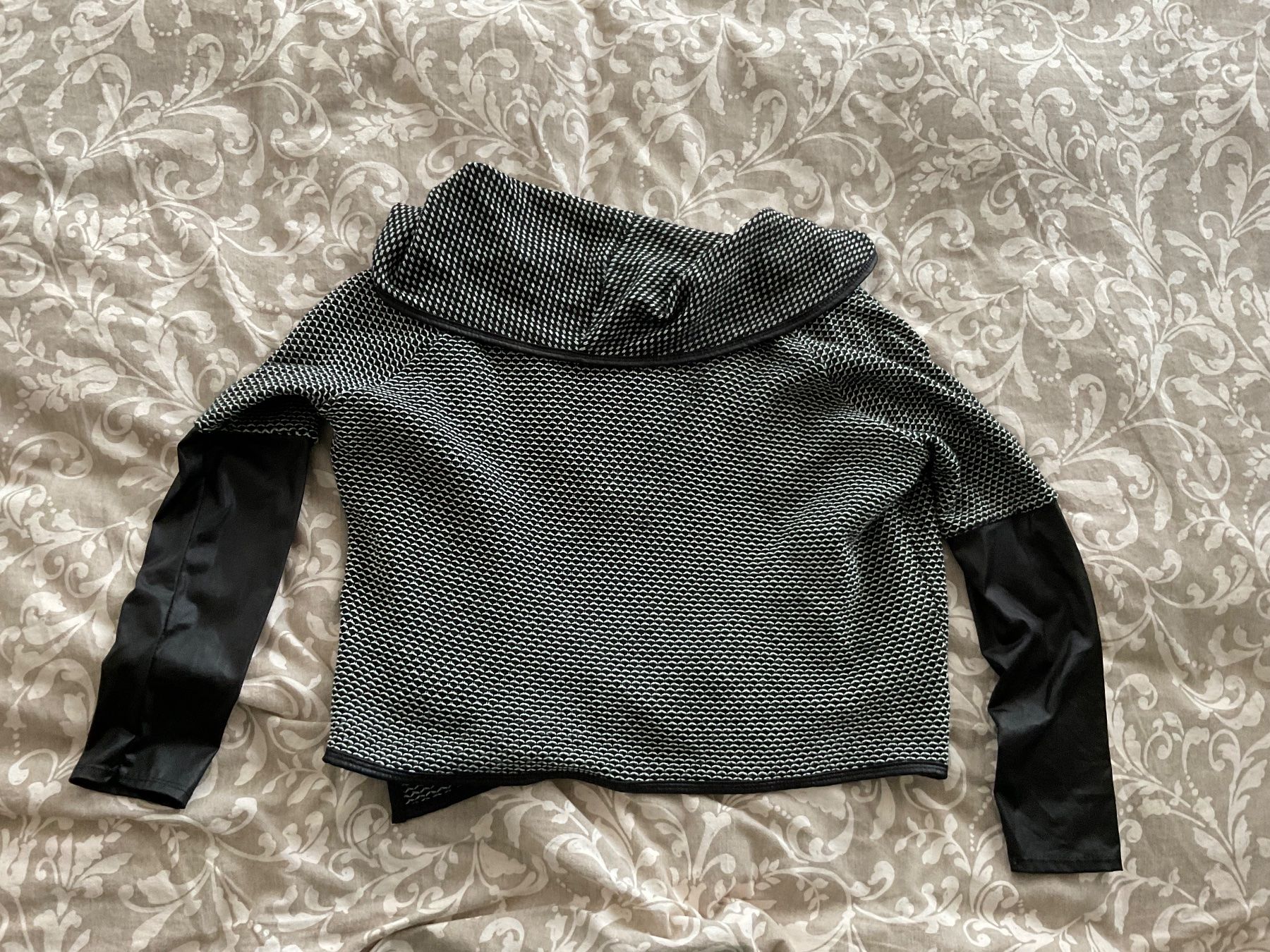 Giacche: Strick Jacke Gr. M-L – Usato da Rümlang venduto da euqinom16 4