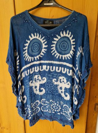 BATIK TOWN Tunika blau/weiss, bestickt und Pailletten Gr. TU