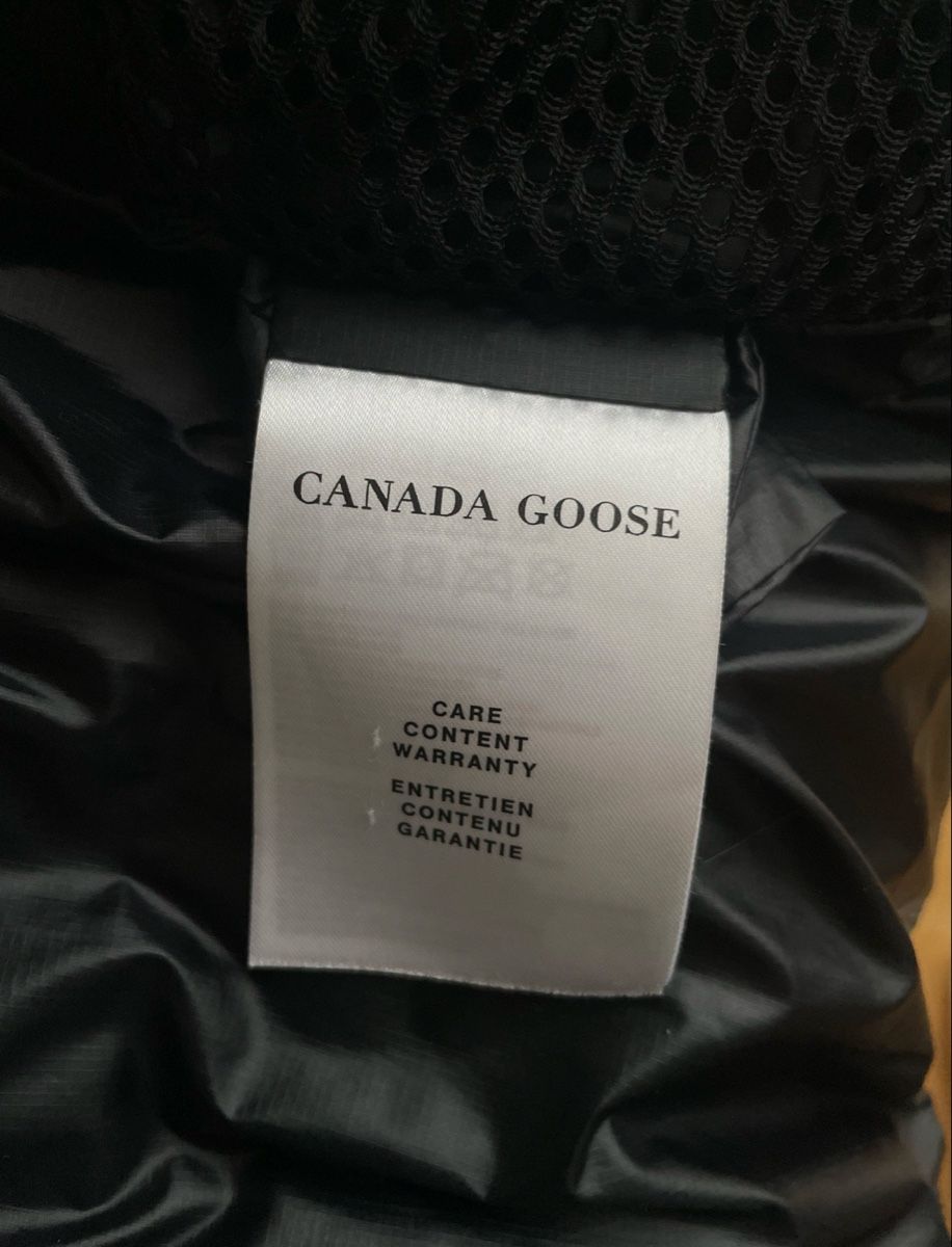 Canada Goose Cappotti: CANADA GOOSSE PUFFER JACKET (M) – Nuovo (secondo la descrizione) da Crissier venduto da ExclusiveHaze 6