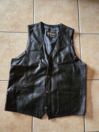 Gilet en cuir fin