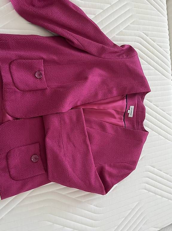 Vestes: Veste  – D'occasion à Neuchâtel par duc_7gl7