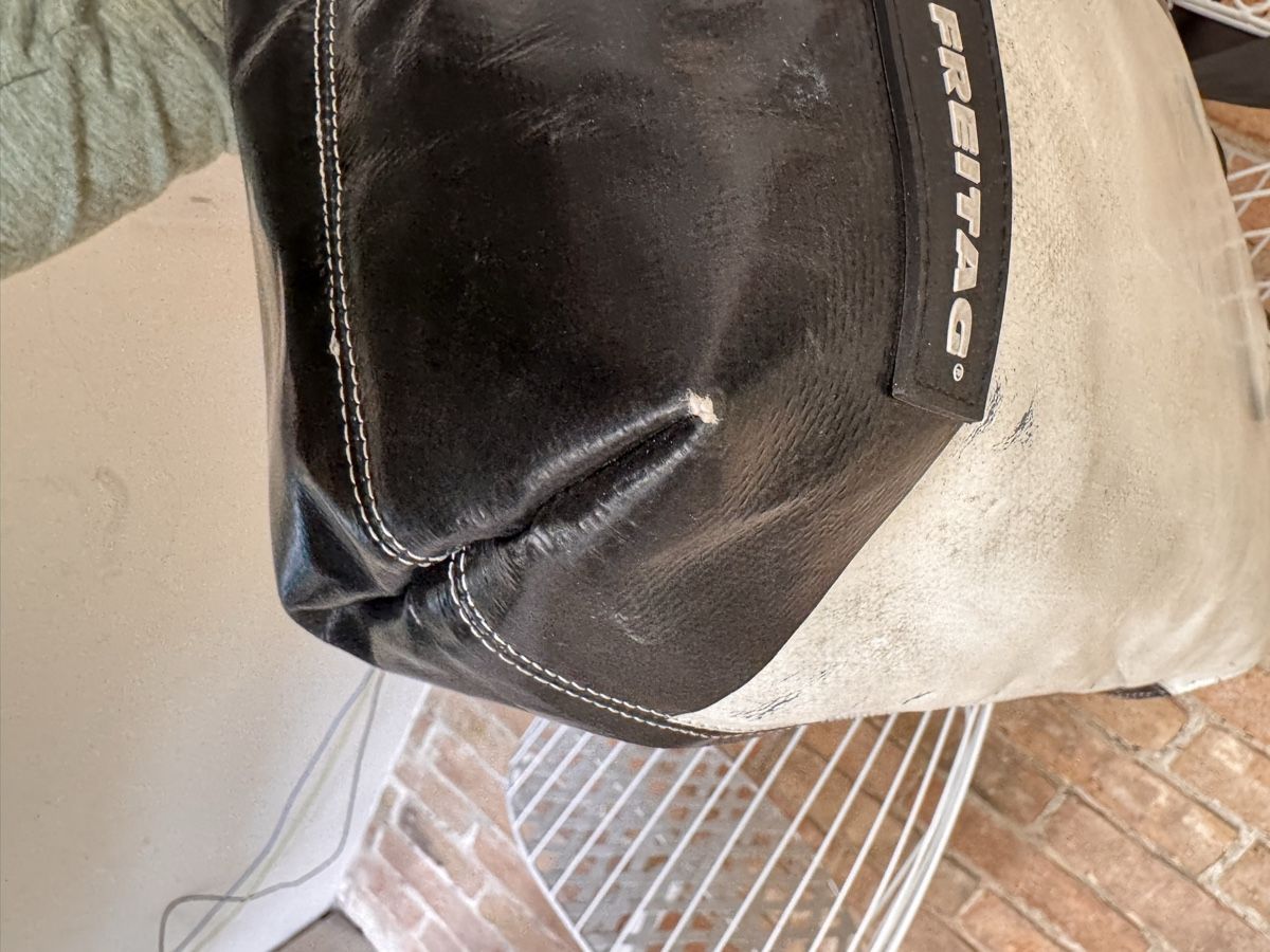 Taschen: Freitag F203 Bob / Black and white – Gebraucht aus Arsiè von Marydema76 5
