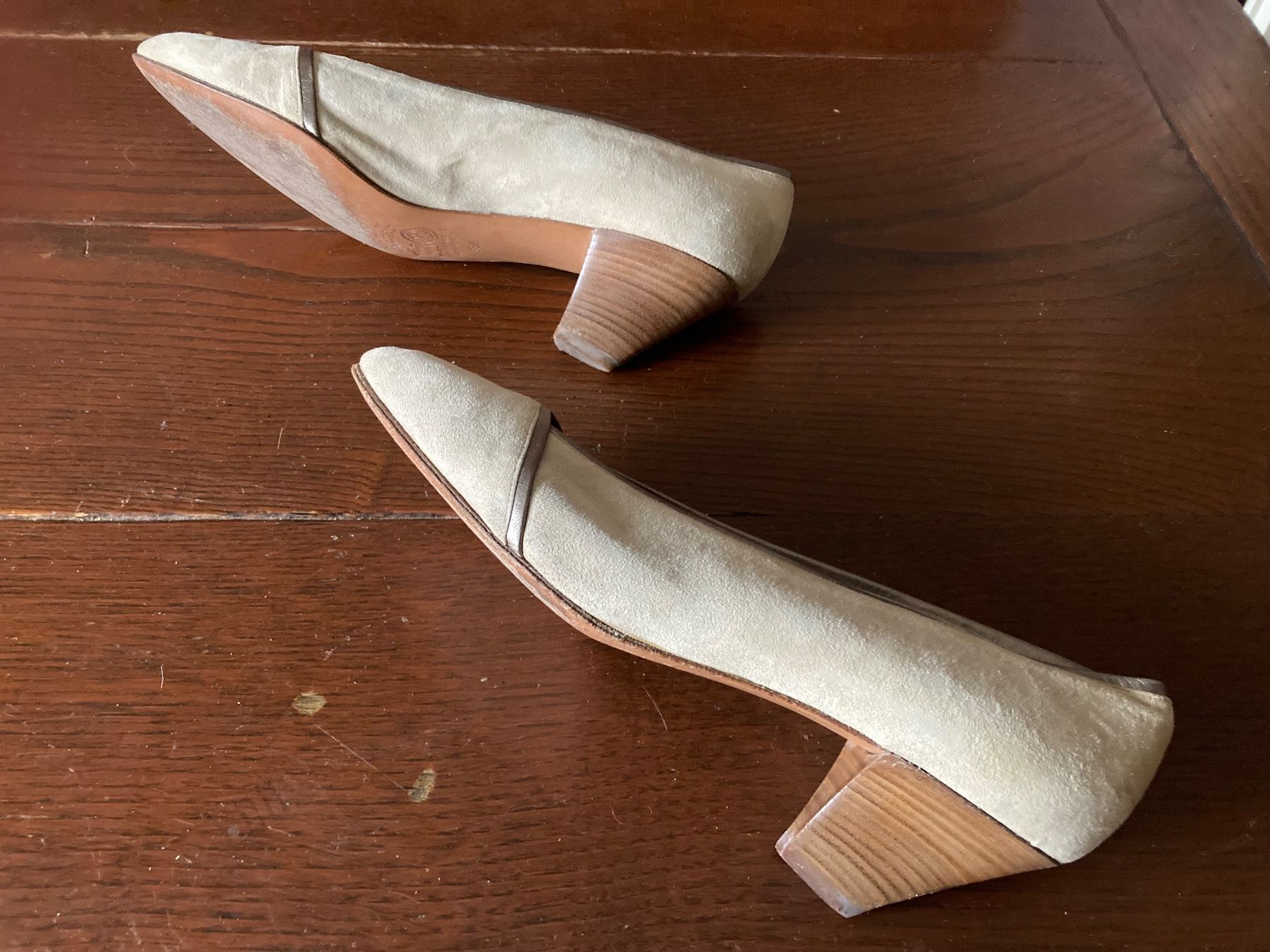 Scarpe da donna: chaussures escarpins – Usato da Thônex venduto da peg_8gp7 3