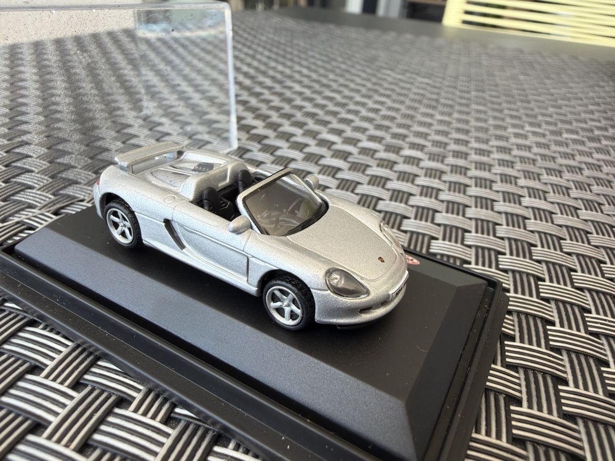 Porsche Modellini d'auto: Porsche Carrera GT - 1/87 – Usato da Wolfwil venduto da Rolex1 2