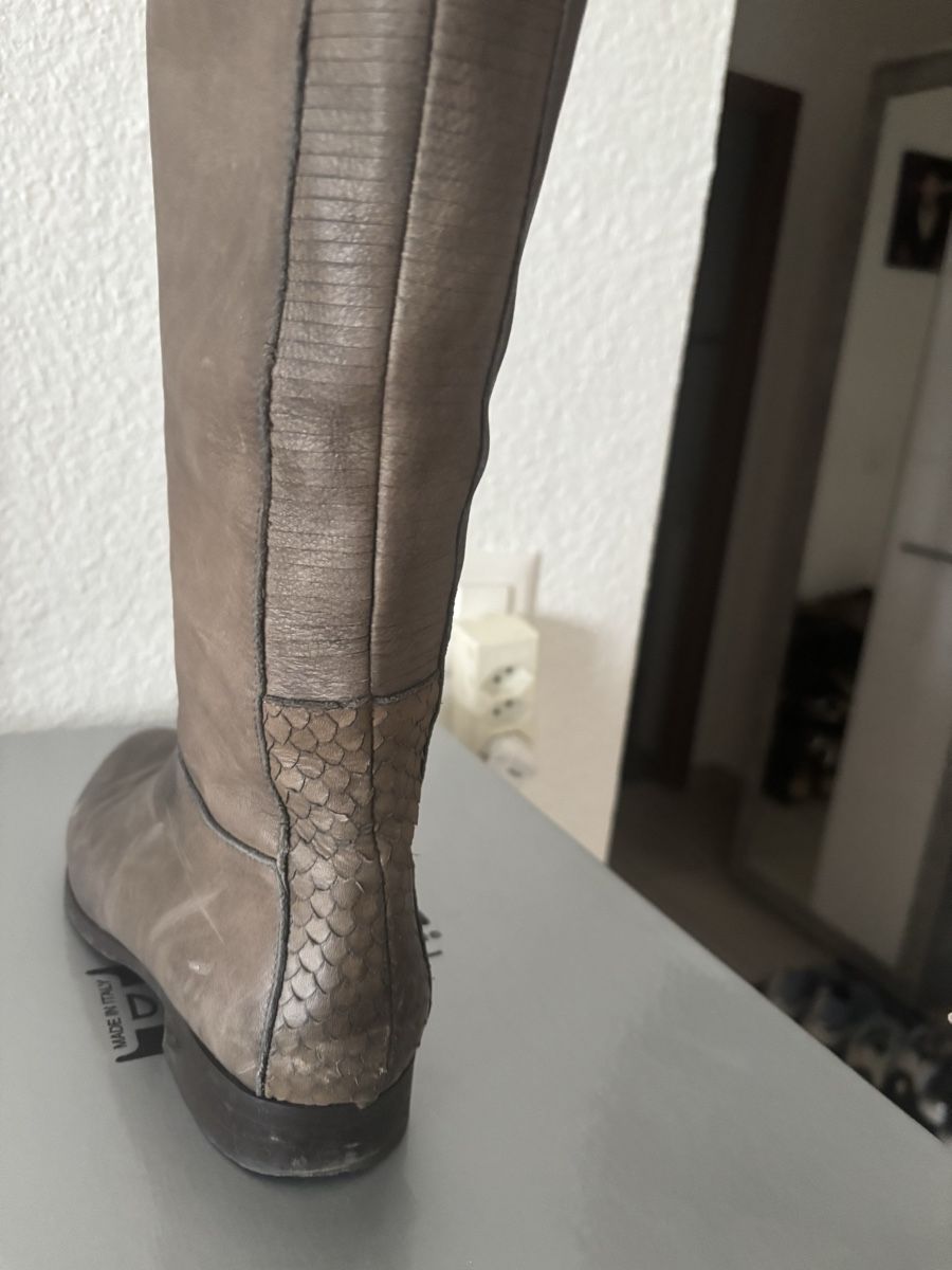 Chaussures femmes: Cuissardes en cuir  – D'occasion à Yverdon-les-Bains par annefu 2