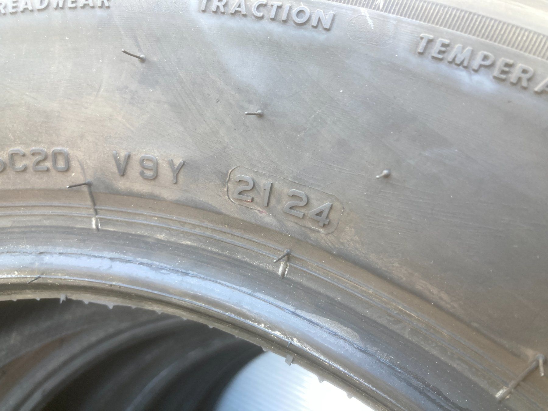Bridgestone Pneumatici & Ruote complete: 205/60R16 Sommerpneu Bridgestone – Usato da Cham venduto da WB2223 5