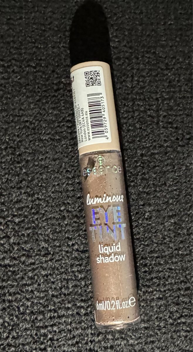 Make-up: Essence Luminous Eye Tint Liquid Shadow - Farbe 03 Moonstone – Nuovo e nell'imballaggio originale da Murgenthal venduto da mah_vy9v