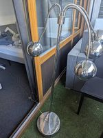 Lampadaire chromé 4 lumières  bon état