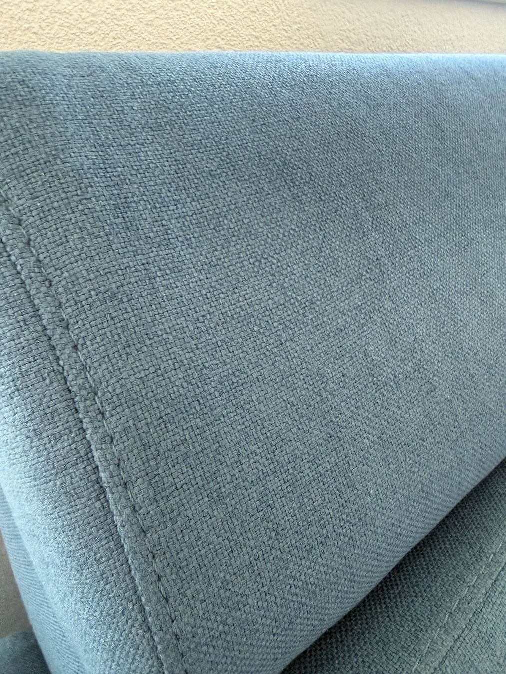 Conforama Divani: Canapé d’angle convertible avec coffre de rangement – Usato da Peseux venduto da kenan_c 3