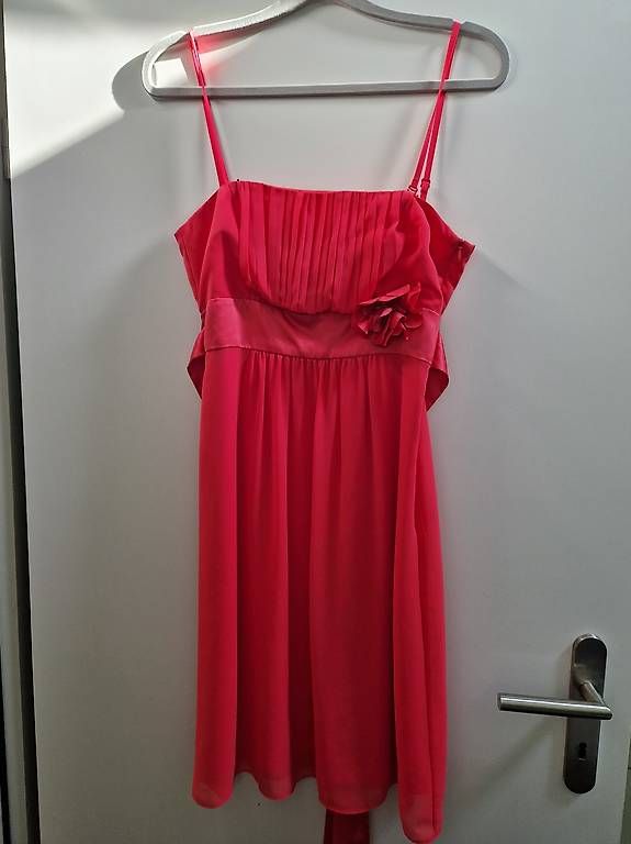 Robes: Rotes Cocktailkleid, 36 – D'occasion à Bazenheid par pat_bjs2