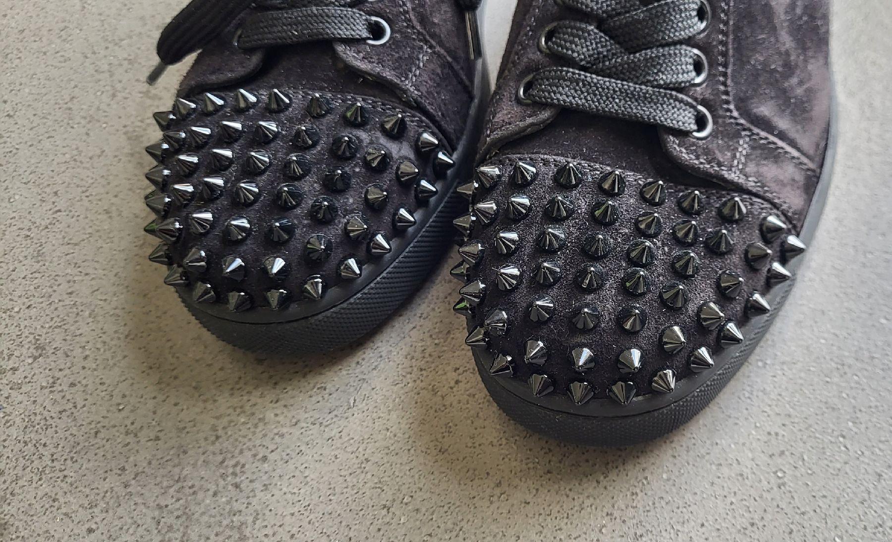 Christian Louboutin Scarpe per ragazze: christian louboutin Gr 34.5 – Nuovo (secondo la descrizione) da Kaisten venduto da Ciccr 1