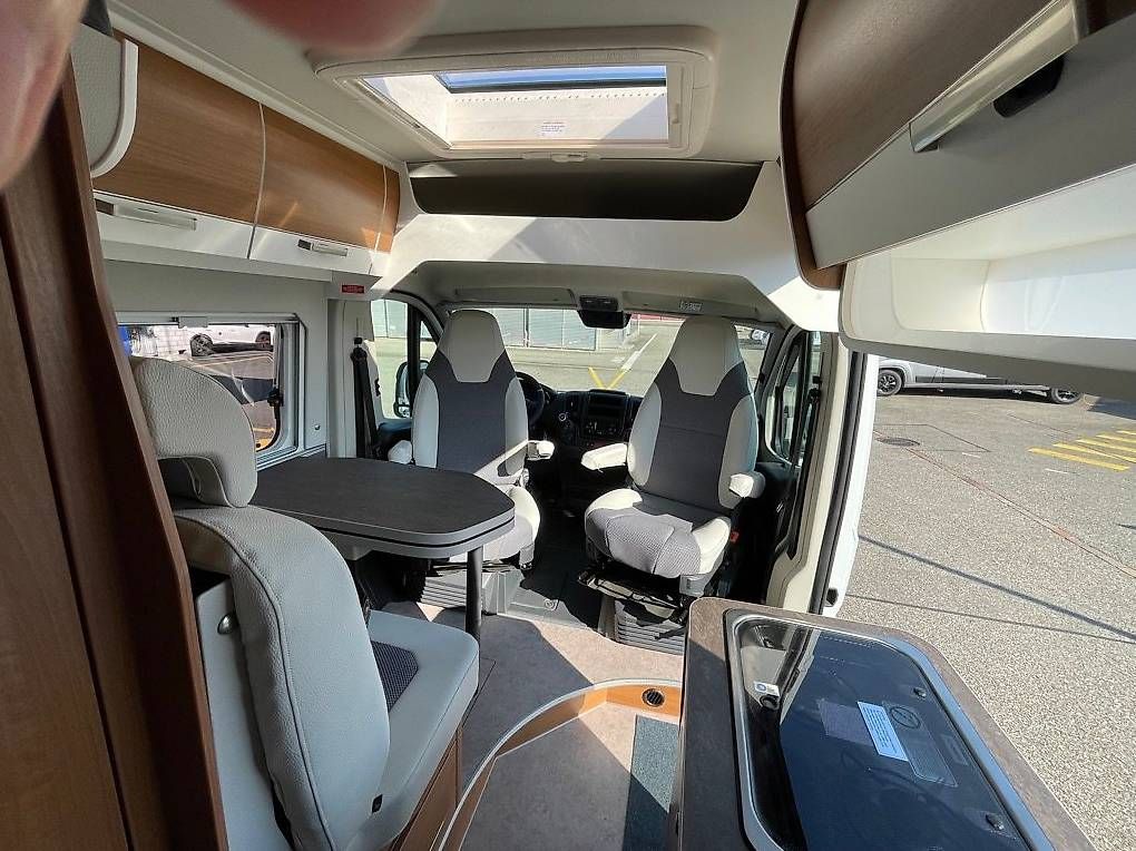 Camping Fahrzeuge: VANTOURER Peugeot 600 D – Gebraucht aus Langenthal von Reisemobil01 4