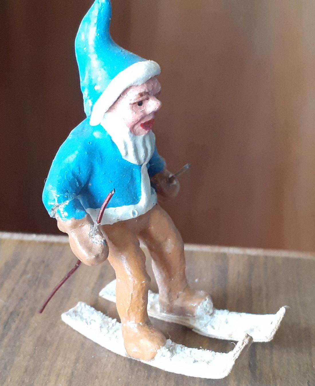 Tutte le decorazioni: Figur Zwerg auf Skiern – Usato da Mörschwil venduto da antiksalon