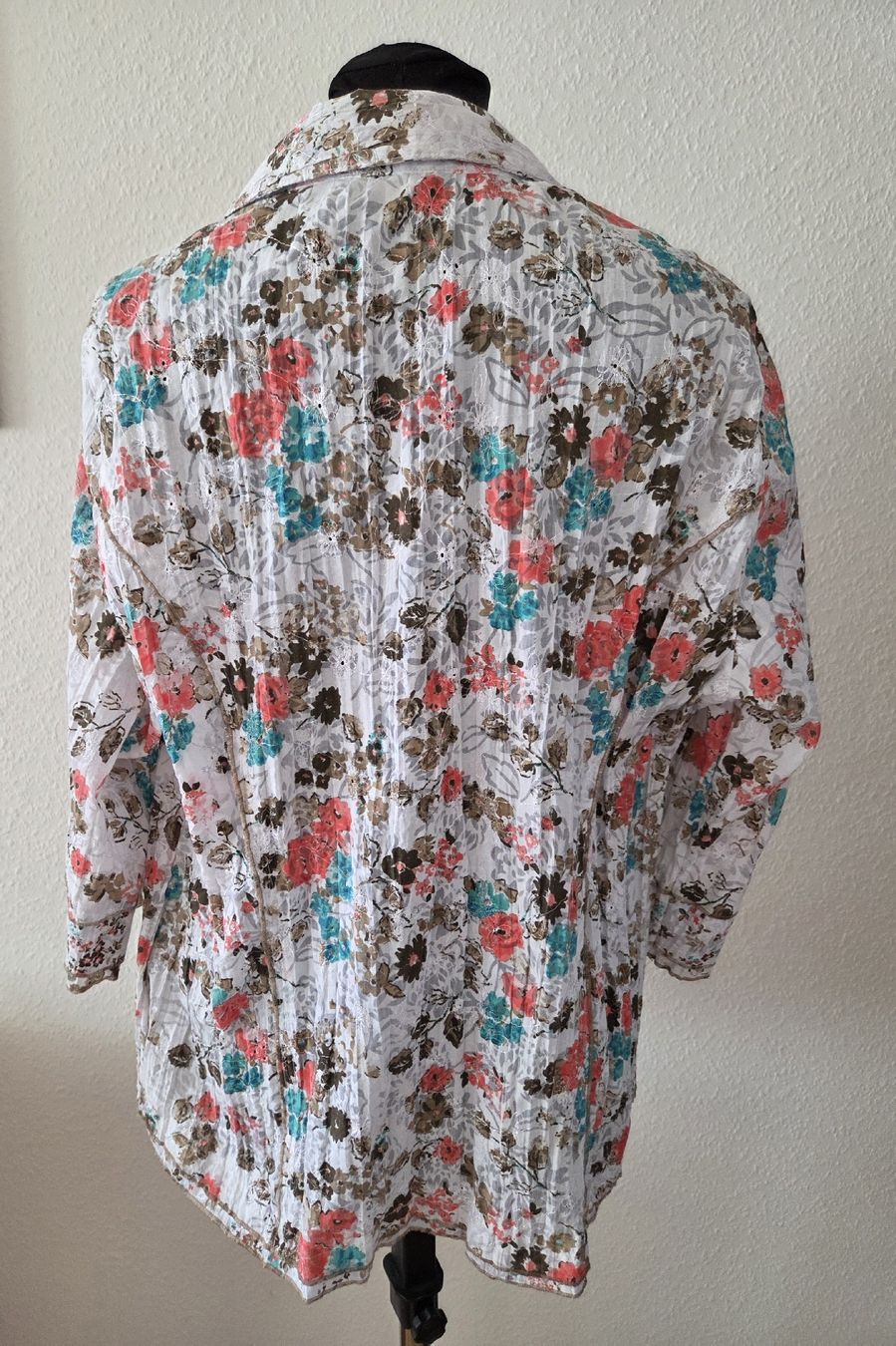 C&A Camicette: Damen Bluse mit Blumenmuster Grösse L neuwertig – Usato da Lupfig venduto da olivenbaeumli 1