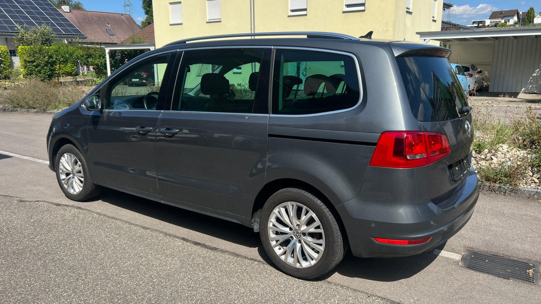VW Automobili: VW Sharan 2.0 BMT – Usato da Zeiningen venduto da osm61 1