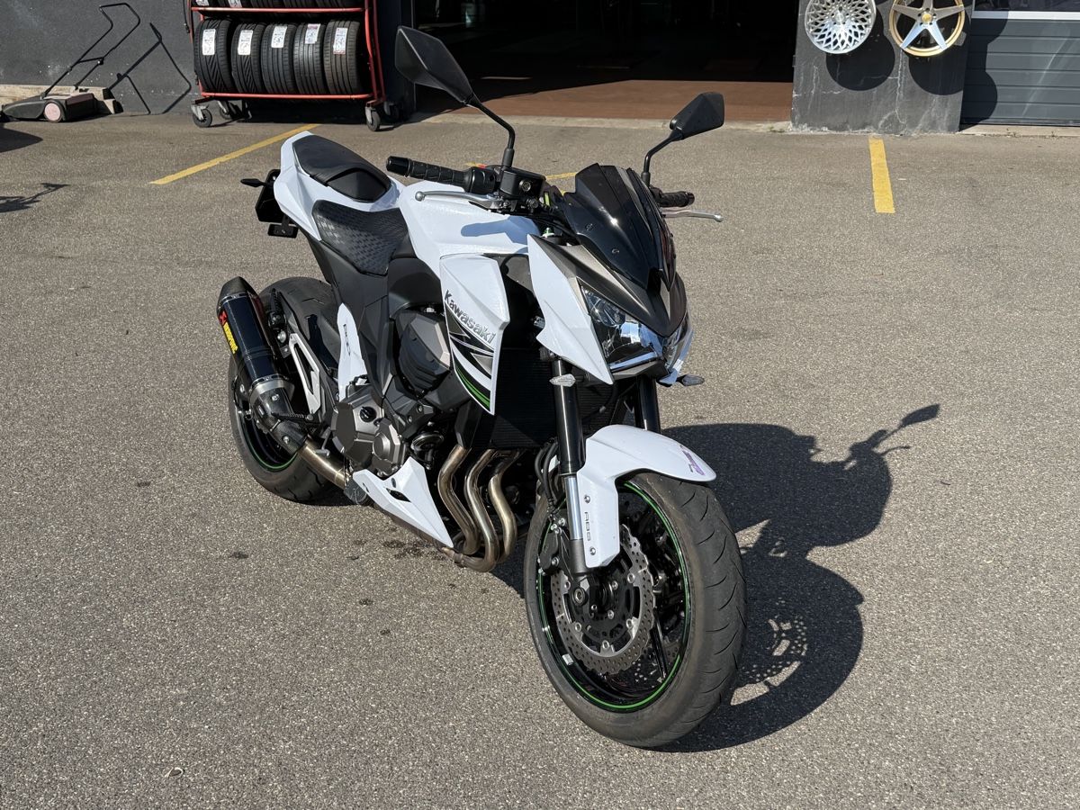 Kawasaki Strasse: Kawasaki Z800  – Gebraucht aus Courrendlin von shopwheels 4