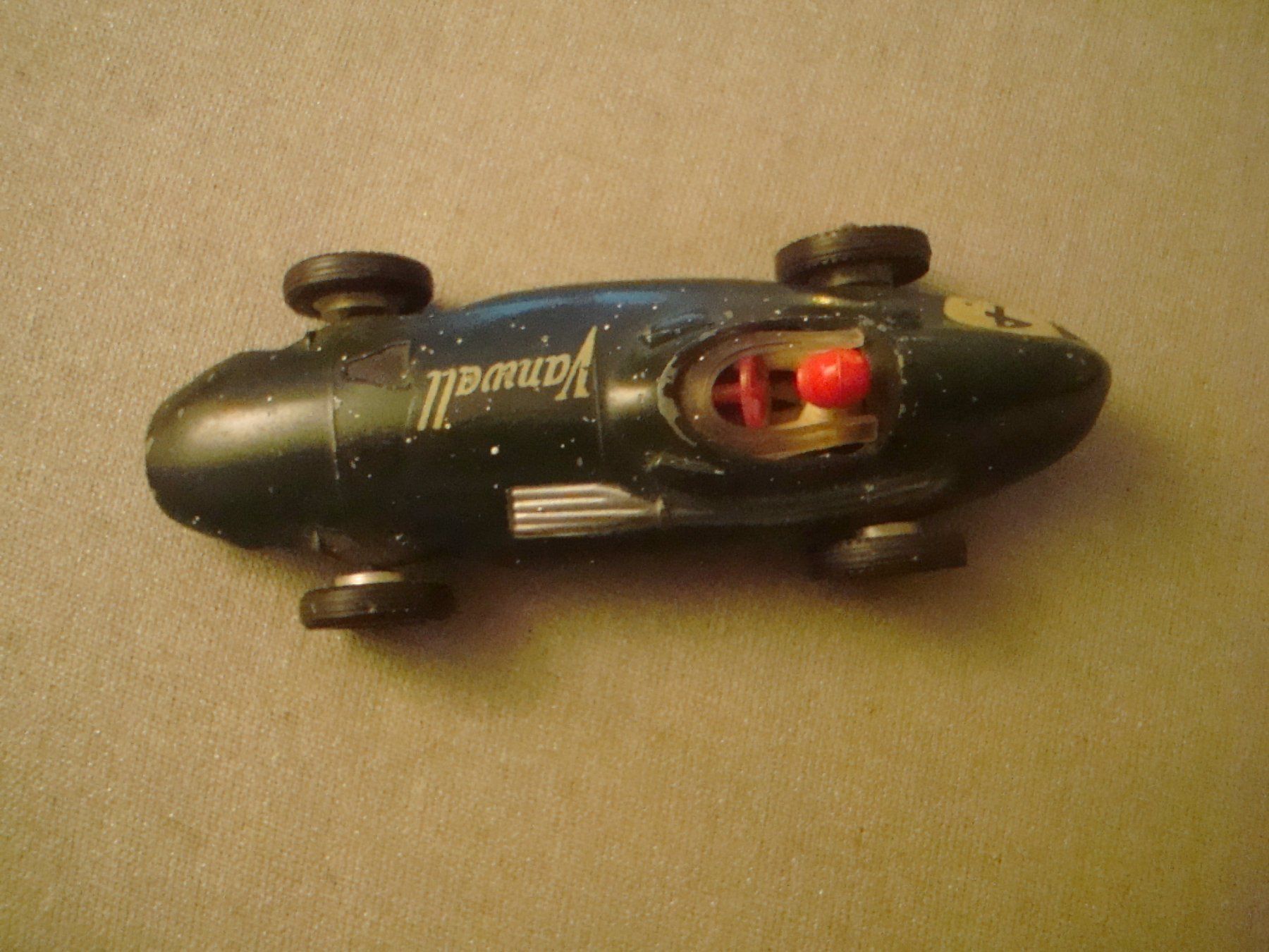 Solido Modellini d'auto: Solido - Rennwagen Vanwall F1 – Usato da Neuenegg venduto da flohcante 3